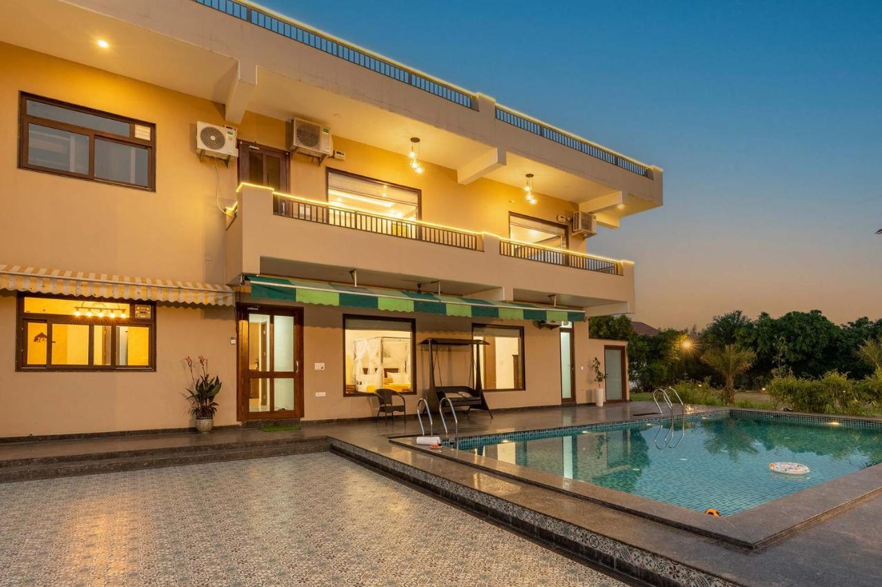 Brookvale Manor By Stayvista - Private Pool Haven With Endless Views & Indoor Fun Sohna Extérieur photo