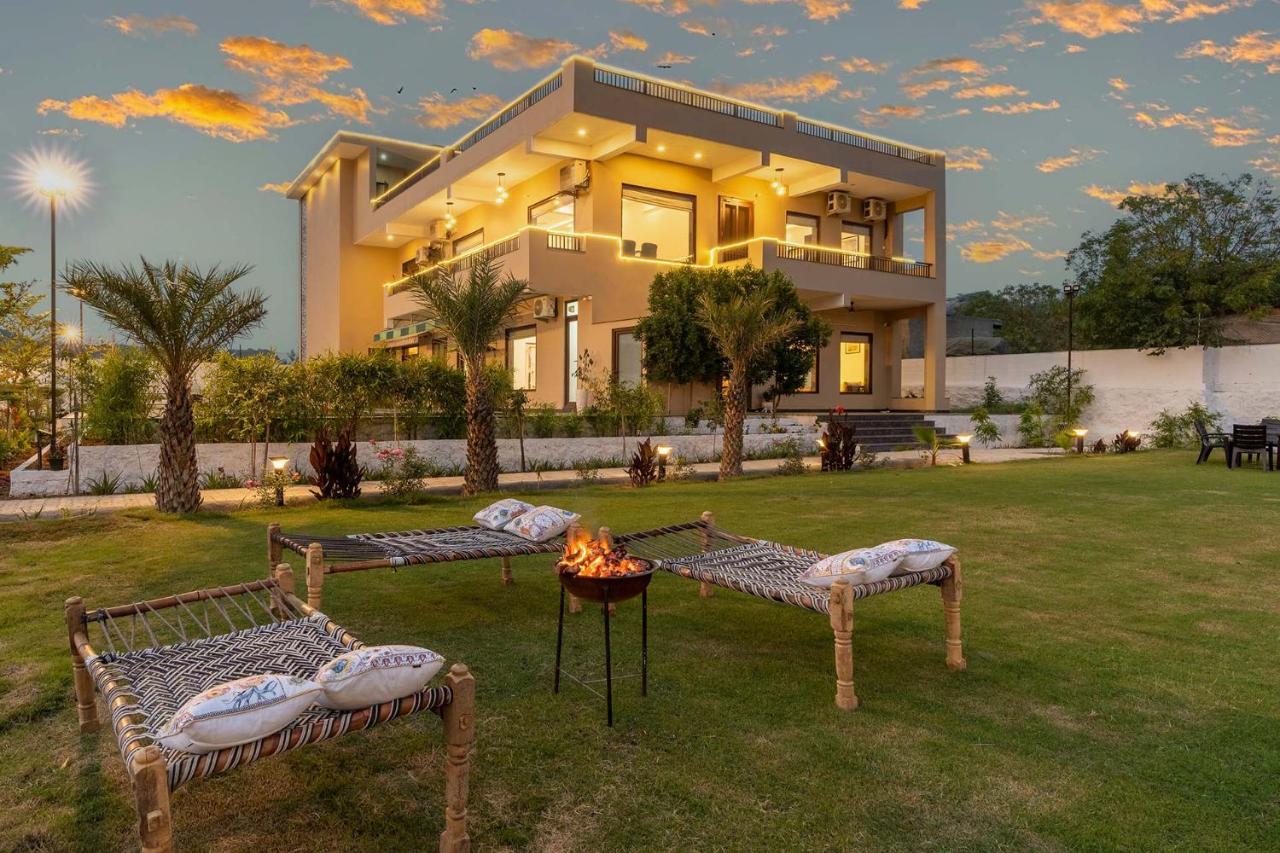 Brookvale Manor By Stayvista - Private Pool Haven With Endless Views & Indoor Fun Sohna Extérieur photo
